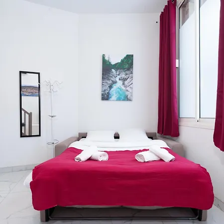 Modern 2 In The Heart Of