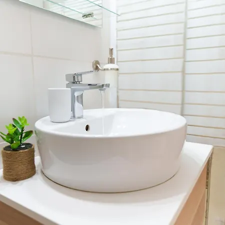 Modern 2 In The Heart Of