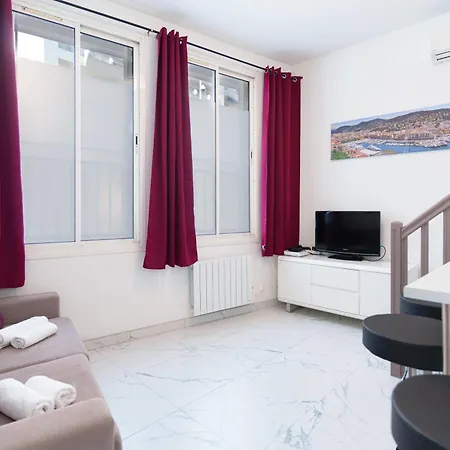 Modern 2 In The Heart Of Apartment *